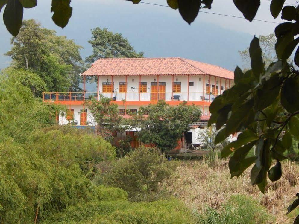 Finca Hotel La Rivera Calarca Exterior photo